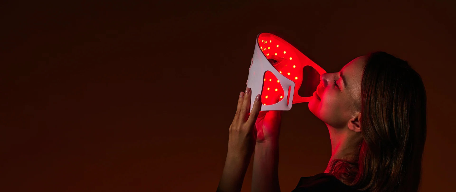 Minixtec Technology: Red Light Therapy – Big Science in a Sleek, Intuitive Wearable Mask